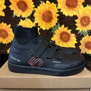 FIVE TEN FREERIDER PRO MID VCS MOUNTAIN BIKE SHOES